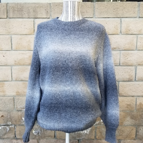 Who What Wear Gray Ombre Sweater Crewneck Size XS - Picture 2 of 9